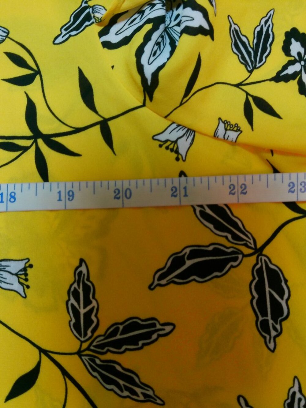 Counterparts women's yellow flutter sleeve blouse Size XL (J) - Picture 9 of 11